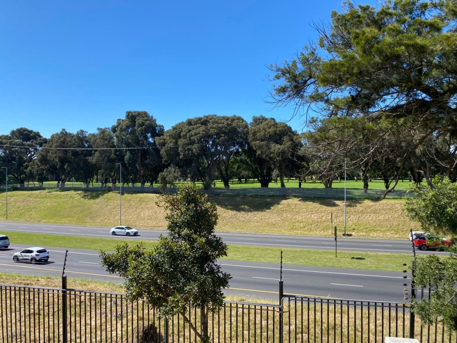 To Let 2 Bedroom Property for Rent in Rondebosch Western Cape